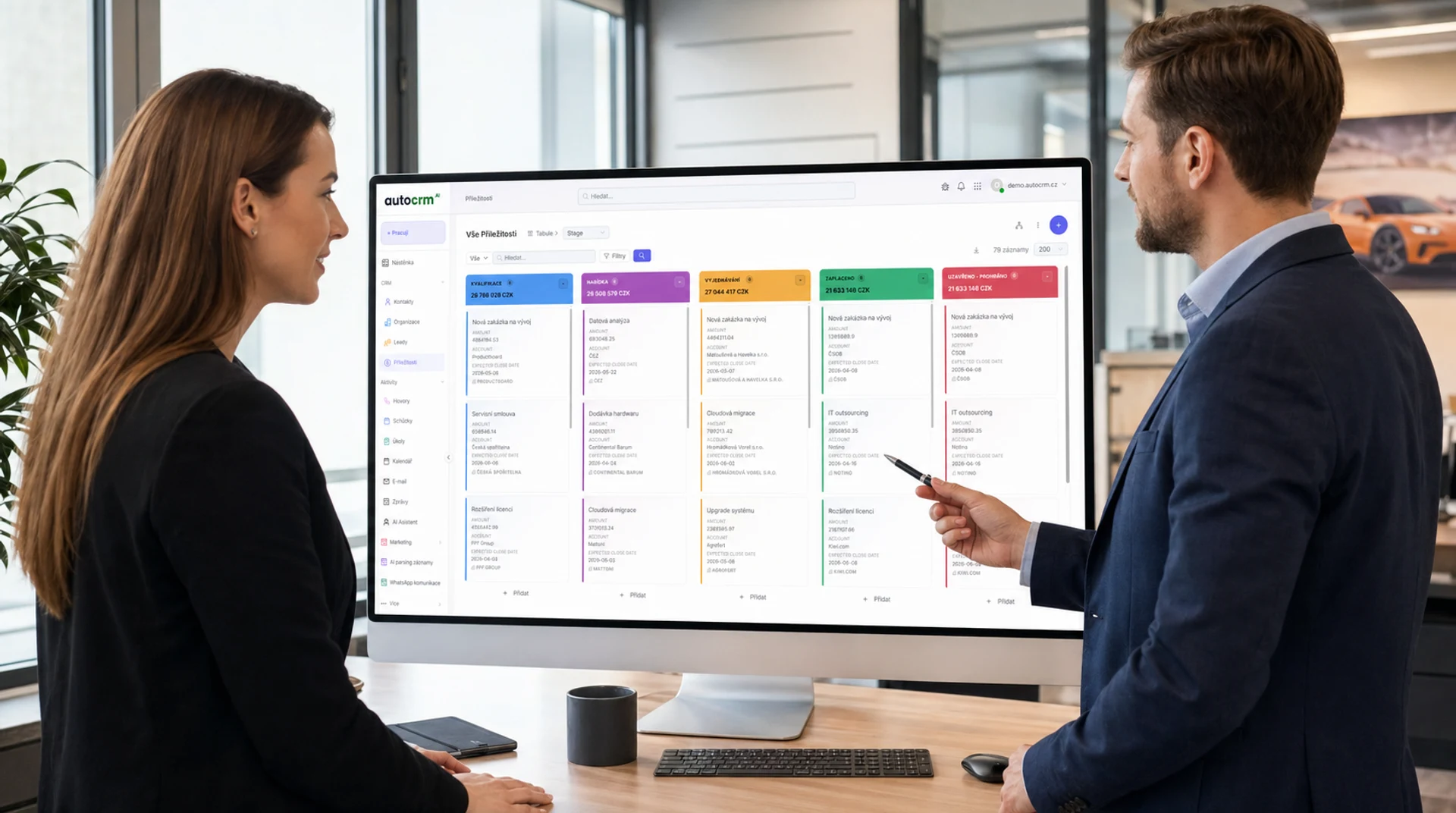 AutoCRM CRM pro male firmy
